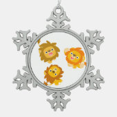 "Wir sind hier!" Niedlicher Cartoon Löwenzunge Schneeflocken Zinn-Ornament (Vorderseite)
