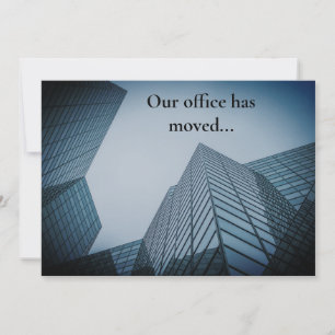 Wir sind in ein neues Bürogebäude gezogen, Umzug e Ankündigung