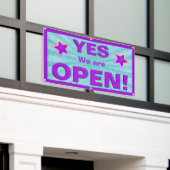 Wir sind OPEN Banner (Äußeres Gebäude)