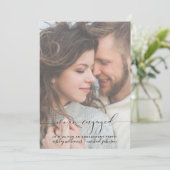 Wir sind Verlobt, Moderne Engagement Party Foto Ei Einladung (Stehend Vorderseite)