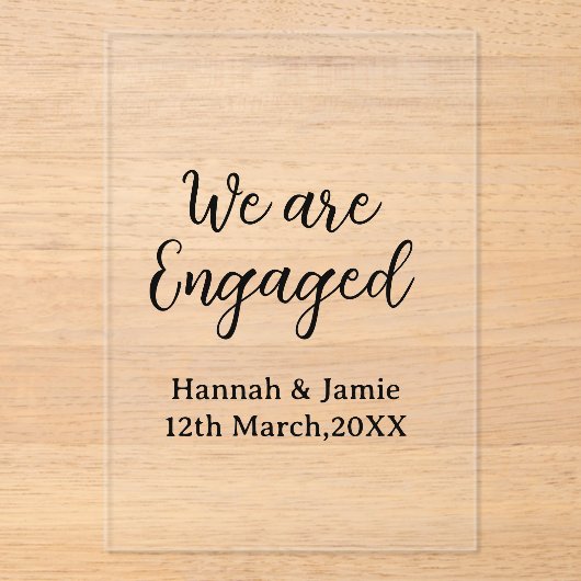 Wir sind verlobt name datum kalligrafie-stilvoll acryleinladungen (Vorderseite)