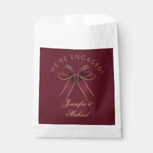 Wir sind verlobt Verlobungsparty Roter Bogen Luxus Geschenktütchen