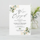 Wir sind Verlobte Gold Greenery Engagement Party Einladung (Stehend Vorderseite)