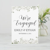 Wir sind verlobte Verlobung-Ankündigungskarten Einladung (Stehend Vorderseite)