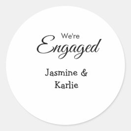 Wir sind verlobtes Paar Name romantisch stilvoll e Runder Aufkleber