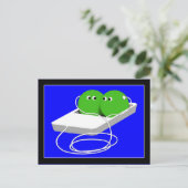 Wir sind wie zwei Erbsen in einem Pod Postkarte (Stehend Vorderseite)