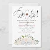 Wir tun es! Rustikale Champagner Peach Rose Blumen Einladung (Vorderseite)