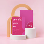 Wir tun moderne, kühne rosa Magenta Retro Abstrakt Einladung<br><div class="desc">Unsere minimale, mutige Retro-Hochzeitseinladung ist perfekt für das trendige Ehepaar, das von Lieben stehend und kühn gesprochen wird. Unser Design verfügt über eine kühn leuchtende Farbkombination zwischen rosa und magenta. Einfache abstrakte Bogen- und Kreisformen schaffen einen kühnen Look mit "We Do", der mutig in weißem, großen Schriftart angezeigt wird. Auf...</div>