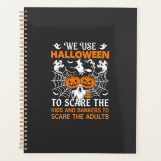 Wir verwenden Halloween Angst Geist Kürbisse Hexe Planer