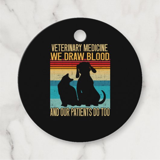 Wir Zeichnete Blut Unsere Patienten tun zu viel au Geschenkanhänger (Vorderseite)