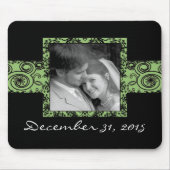 Wirbel aus Grün und Schwarz und Blumen Mousepad (Vorne)