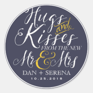 Wirbel-Schriftart Mr und Mrs Hochzeit Gefallen Auf Runder Aufkleber