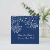Wirbel von Navy Blue und White Floral Post Wedding Einladung (Stehend Vorderseite)