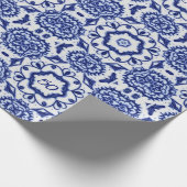 Wirble Blumengeburtzeit - Elegantes Blau & Weiß Geschenkpapier (Ecke)