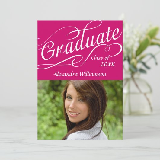 Wirbles Script-Graduate in Pink Einladung (Stehend Vorderseite)