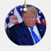 Wird Trump 2024 zurück sein Keramik Ornament (Hinten)
