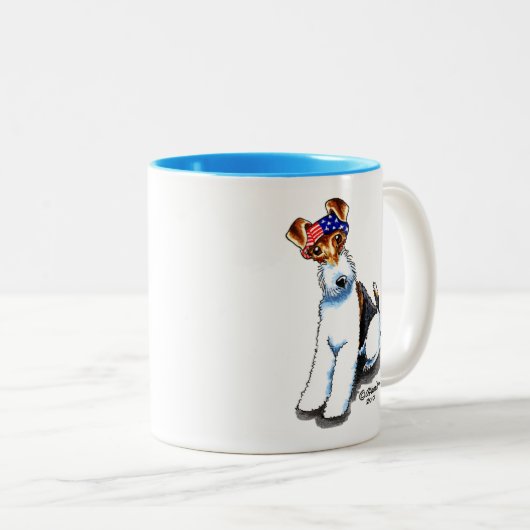 Wire Fox Terrier in Amerika Zweifarbige Tasse (VorderseiteRechts)