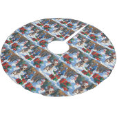 Wire Fox Terrier Running Snow mit Weihnachtshut Polyester Weihnachtsbaumdecke (Schrägansicht)