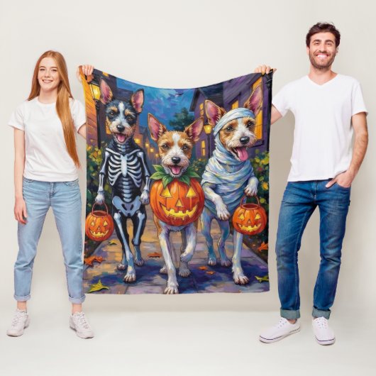 Wire Fox Terrier Trick-or-Treating Halloween Fleecedecke (Beispiel)