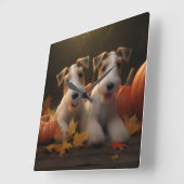 Wire Fox Terrier Welpe Autumn Delight Pumpkin Quadratische Wanduhr (Winkel)