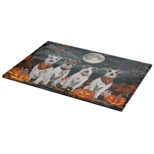 Wirefox Terrier Halloween Spooky Schneidebrett (Ecke)