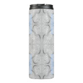 Wireframe-Muster 08.B Weiße BG Thermosbecher (Rückseite)