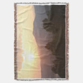 Wirf eine Decke mit Sonnenaufgang in den Bergen! (Vorderseite Vertikal)