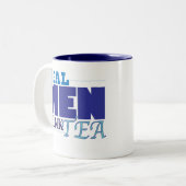 Wirklicher Mann-Getränk-Tee (blau) Zweifarbige Tasse (Vorderseite Links)