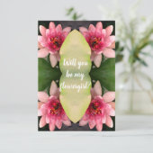 Wirst du mein Blumenmädchen Pink Lotus Blume sein? Einladung (Stehend Vorderseite)