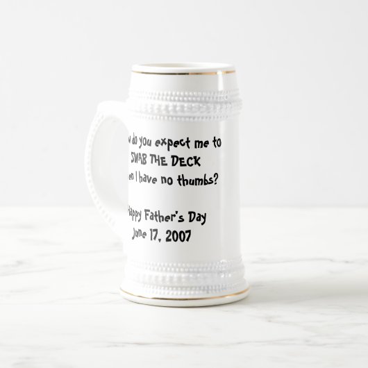 Wischen Sie die Plattform auf? Bierglas (Vorderseite Links)