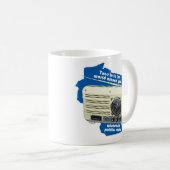 Wisconsin-öffentliches Radio Kaffeetasse (VorderseiteRechts)