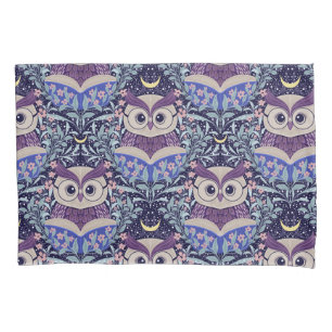 Wise Owls Under the Moonlit Sky im Wald Kissenbezug