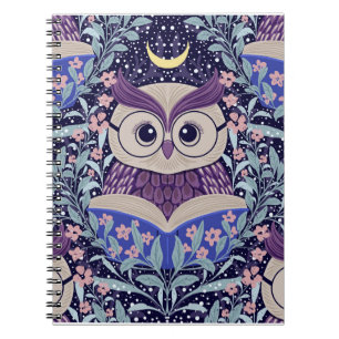 Wise Owls Under the Moonlit Sky im Wald Notizblock