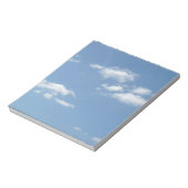 Wispy Clouds Powder Blue Sky Notizblock (Rotiert)