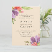 Wispy Floral Wedding Einladung (Stehend Vorderseite)