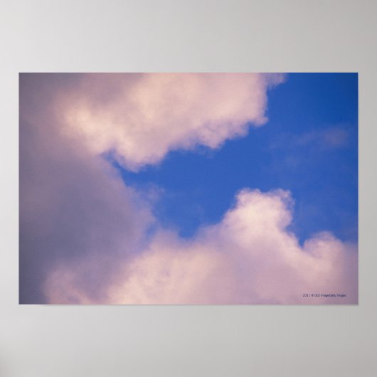Wispy Wolken gegen blauen Himmel Poster (Vorne)