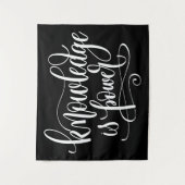 Wissen ist Power Wandteppich (Vorderseite)