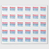 Wissenschaft trumpiert Trump Geschenkpapier (Flach)