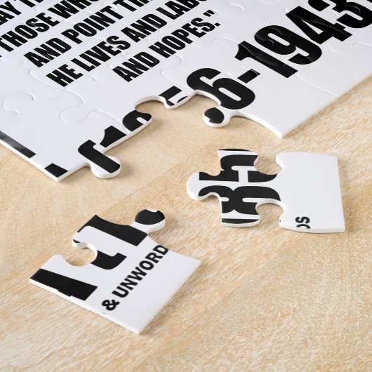 Wissenschaftlicher Mann Nikola Teslas zielt nicht Puzzle (Seite)