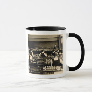 Wissenschafts-Lektion an der London-Mittelschule Tasse
