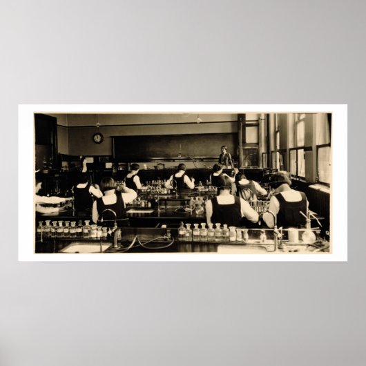 Wissenschaftsunterricht an der London Grammar Scho Poster (Vorne)