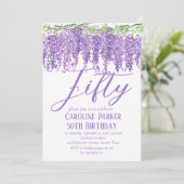 Wisteria 50. Geburtstag Lila Blumenviolett Einladung (Stehend Vorderseite)