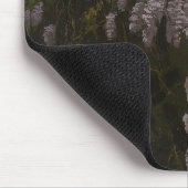 Wisterien in Bloom - Blumenkomposition Mousepad (Ecke)
