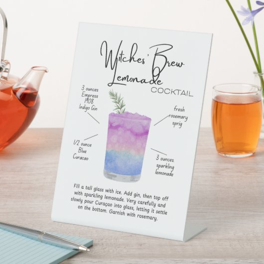 Witches’ Brew Lemonade Cocktail Sockelschild (In Situ)