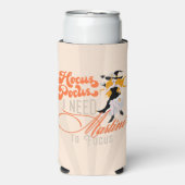 Witchy Hocus Pocus Martini fokussiert Halloween Selters Dosenkühler (Seltzer Vorderseite)