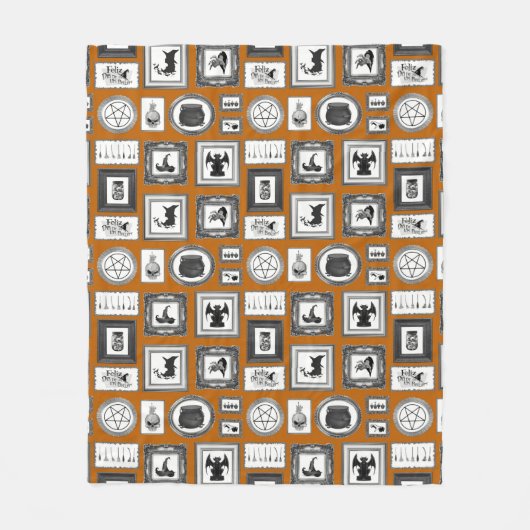 WITCHY WALLS FLEECEDECKE (Vorderseite)