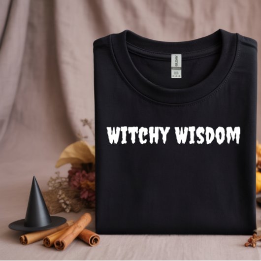 Witchy Wisdom weiße Typografie T-Shirt