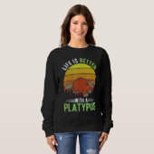 with a Platypus 1 Sweatshirt (Vorne ganz)