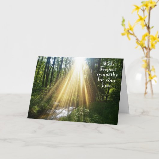 With deepest sympathy - Green Forest and sunrays Karte (Gelbe Blume)