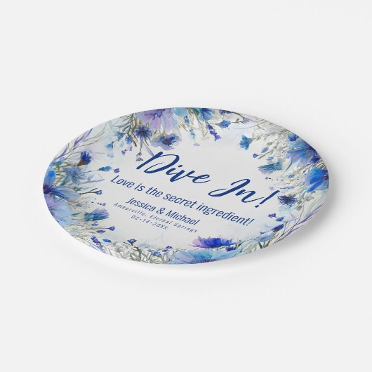 💍 Witty Cornflowers und Lavender Elegance Pappteller (Schrägansicht)